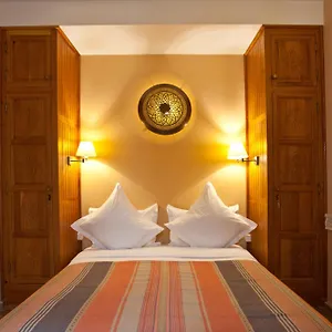 riad-enchante.marrakeshhotelsmorocco.com/